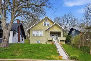 310 Kings Hwy, Rosslyn Farms, PA 15106 - Photo 1