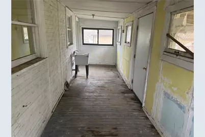 213 Leech Avenue, Conemaugh-Yough Townships, PA 15681 - Photo 4