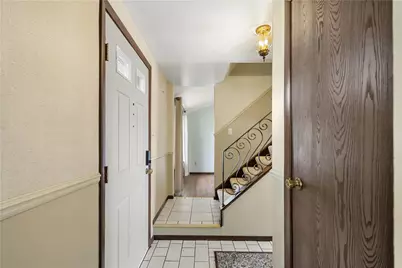 1637 Queens Dr, South Park, PA 15129 - Photo 14