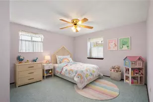 1637 Queens Dr, South Park, PA 15129 - Photo 24