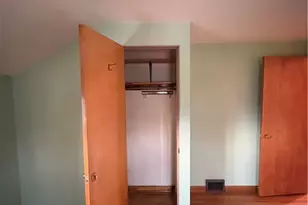 1114 Cascade Dr, Homestead, PA 15120 - Photo 14