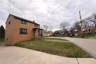 1114 Cascade Dr, Homestead, PA 15120 - Photo 2