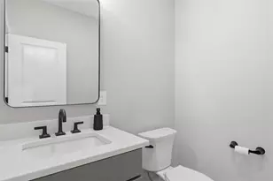 146 Enclave Dr, Seven Fields Boro, PA 16046 - Photo 10