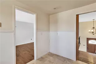 118 Wiltshire Cir, Monroeville, PA 15146 - Photo 18