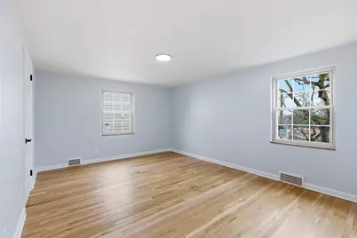 772 Scott Rd, Pittsburgh, PA 15228 - Photo 16