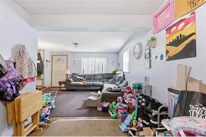 704 Maytide St, Pittsburgh, PA 15227 - Photo 12