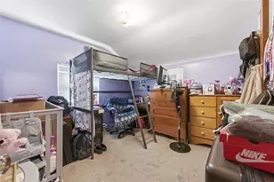 704 Maytide St, Pittsburgh, PA 15227 - Photo 18