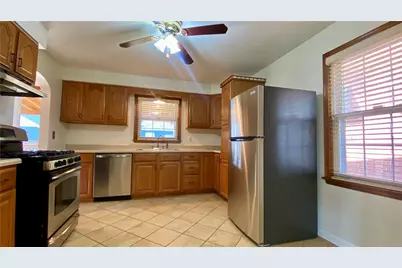 1109 Pacific Ave, Brackenridge, PA 15014 - Photo 2