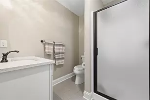 1017 Skyline Dr, Cecil, PA 15317 - Photo 36