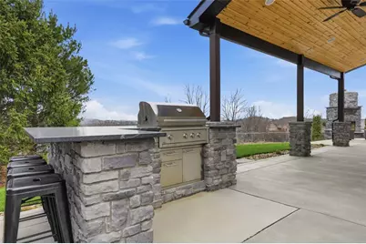 1017 Skyline Dr, Cecil, PA 15317 - Photo 46