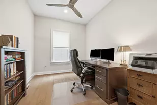2017 Froman Dr, Economy, PA 15005 - Photo 14
