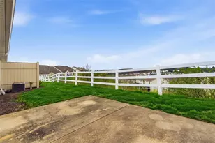 1251 Crest Dr, Collier Township, PA 15071 - Photo 42