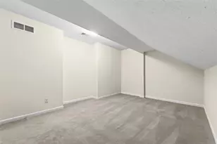 1251 Crest Dr, Collier Township, PA 15071 - Photo 32