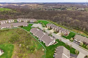 1251 Crest Dr, Collier Township, PA 15071 - Photo 16