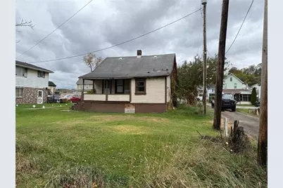 220 E Jackson St, Houston, PA 15342 - Photo 8