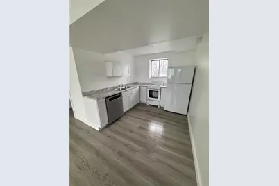 216 E Jackson St, Houston, PA 15342 - Photo 6