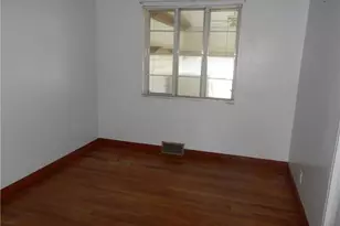 2979 Raymond Ave, Derry Township, PA 15650 - Photo 10