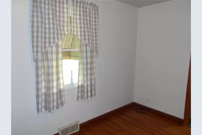 2979 Raymond Ave, Latrobe, PA 15650 - Photo 8