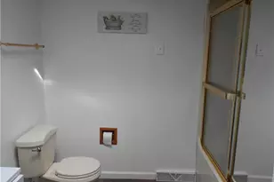 2979 Raymond Ave, Derry Township, PA 15650 - Photo 12