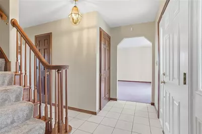 711 Montclair Drive, Allegheny Township, PA 15068 - Photo 10