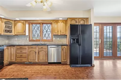 711 Montclair Drive, Allegheny Township, PA 15068 - Photo 12
