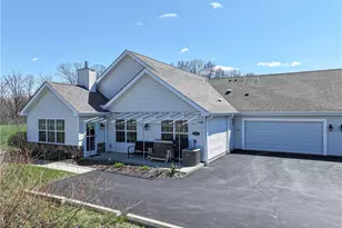 364 Saddlebrook Rd, West Deer, PA 15044 - Photo 4