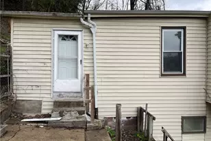 1700 Haug St, Pittsburgh, PA 15212 - Photo 4