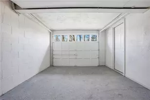 5123 Elmwood Dr, Pittsburgh, PA 15227 - Photo 24