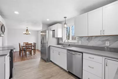 5123 Elmwood Dr, Pittsburgh, PA 15227 - Photo 10