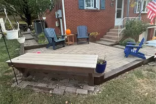 1418 Lakeside Dr, Pittsburgh, PA 15101 - Photo 2