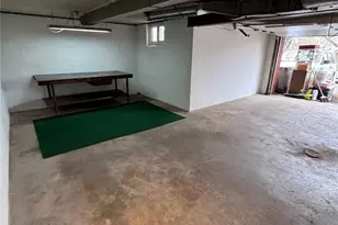 1418 Lakeside Dr, Pittsburgh, PA 15101 - Photo 18