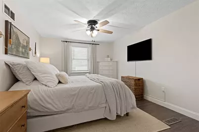 218 Lakeside Dr, Robinson Twp, PA 15136 - Photo 24