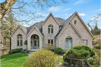 59 Collinwood Dr, Pittsburgh, PA 15215 - Photo 1