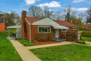 1894 Oakbine Ave, Moon/Crescent Twp, PA 15108 - Photo 2