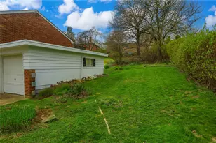 1894 Oakbine Ave, Moon/Crescent Twp, PA 15108 - Photo 6