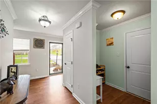 406 Hindman Dr, Jefferson Hills, PA 15025 - Photo 2