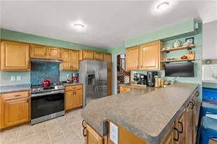 1466 Laurel Dr, Wilkins Township, PA 15235 - Photo 12