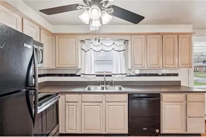 206 Martin Ave, Ellport, PA 16117 - Photo 14