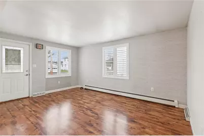 206 Martin Ave, Ellport, PA 16117 - Photo 8