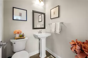 4031 Crown Dr, South Park, PA 15129 - Photo 10