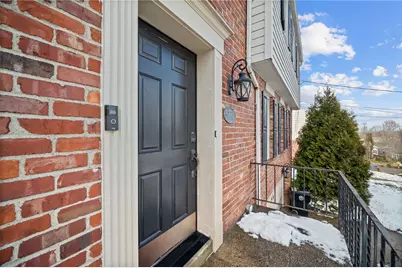 5783 Glen Ora Dr, Bethel Park, PA 15102 - Photo 2