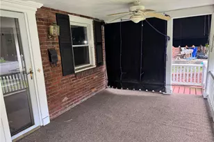 324 Redwood St, Pittsburgh, PA 15210 - Photo 4