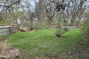 324 Redwood St, Pittsburgh, PA 15210 - Photo 22