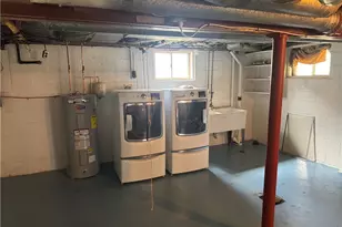 324 Redwood St, Pittsburgh, PA 15210 - Photo 42