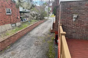 324 Redwood St, Pittsburgh, PA 15210 - Photo 18