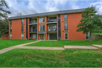 1200 College Park Dr #2, Moon/Crescent Twp, PA 15108 - Photo 1