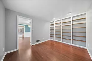 153 Oakwood Rd, Peters Township, PA 15317 - Photo 6