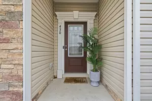 430 Dana Dr, Pittsburgh, PA 15068 - Photo 4