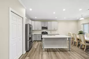 430 Dana Dr, Pittsburgh, PA 15068 - Photo 14