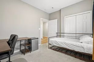 430 Dana Dr, Pittsburgh, PA 15068 - Photo 10